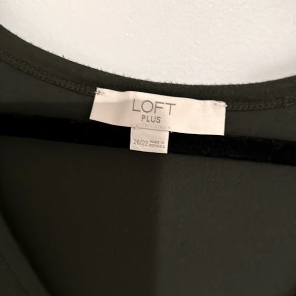 LOFT 20/22 Plus Dark Green Long Sleeve Blouse - Picture 4 of 7